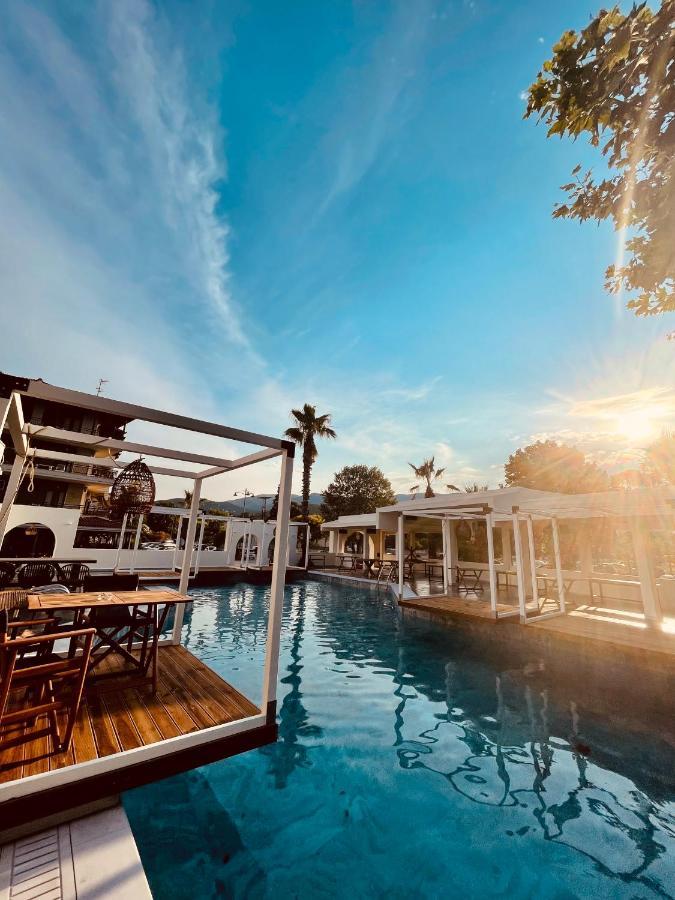 Hotel Afrodite Néoi Póroi Luaran gambar