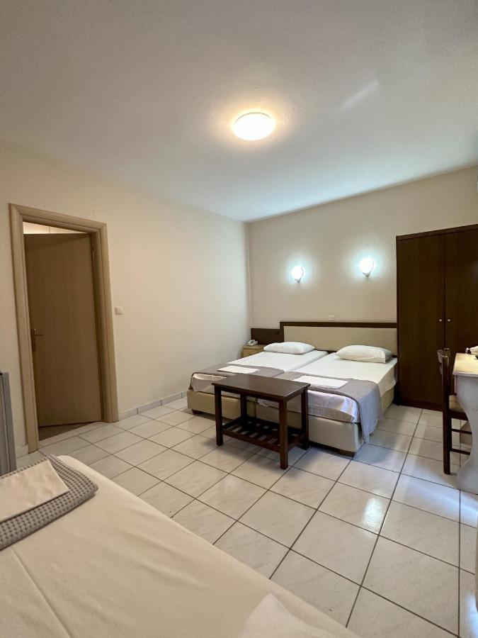 Hotel Afrodite Néoi Póroi Luaran gambar