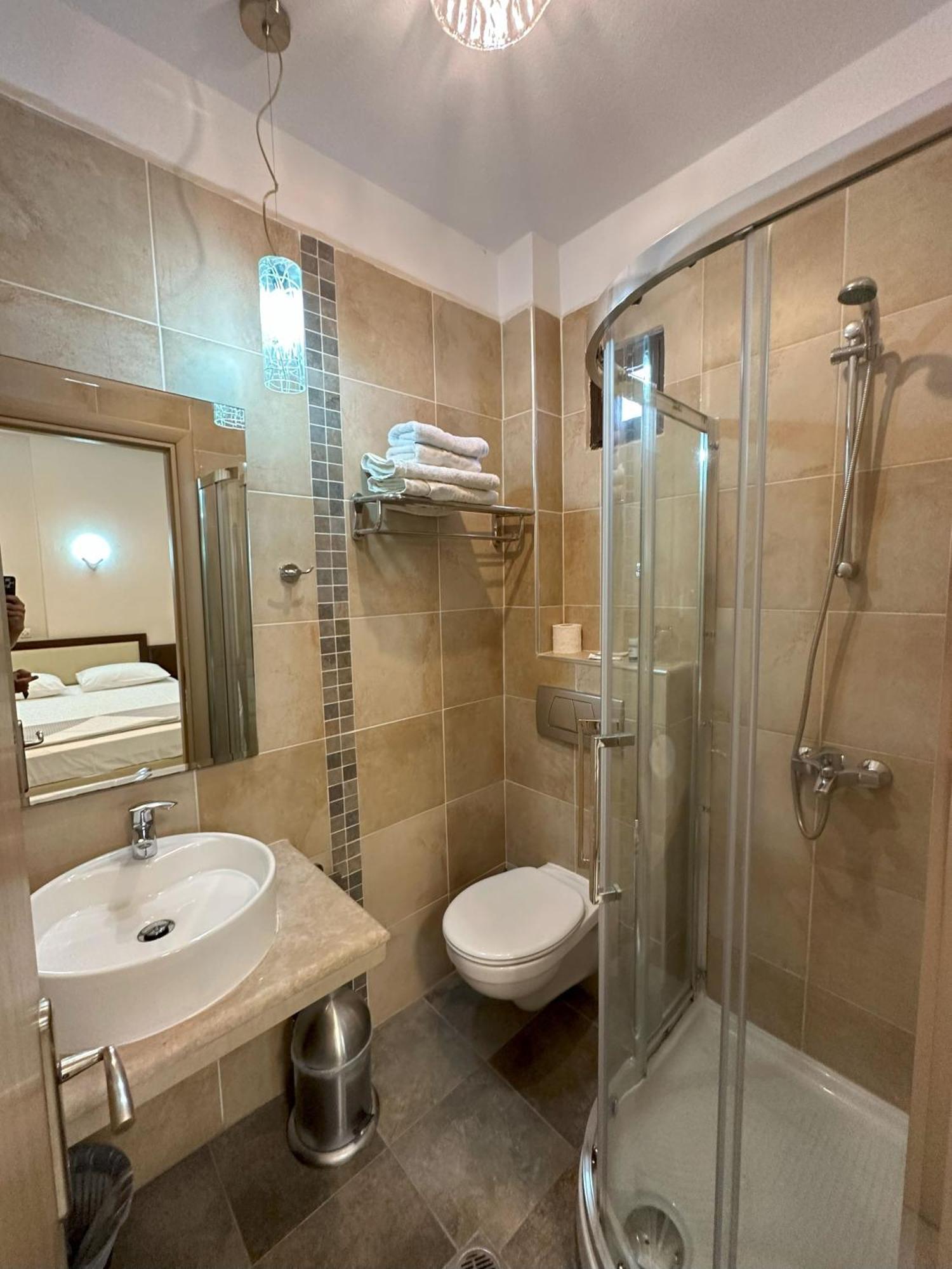 Hotel Afrodite Néoi Póroi Luaran gambar
