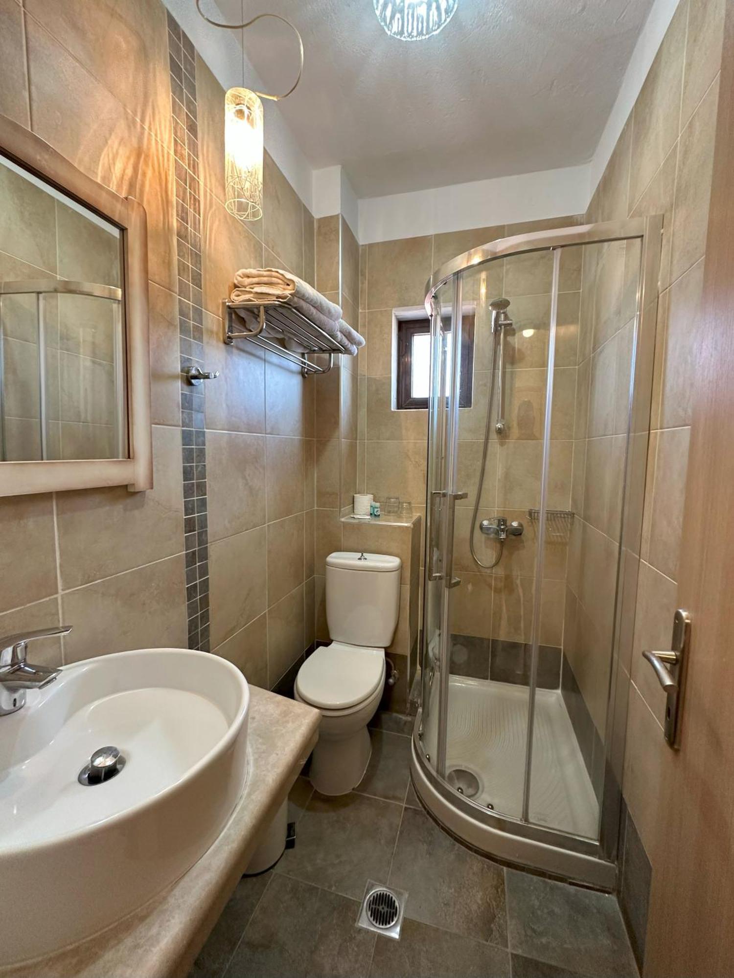 Hotel Afrodite Néoi Póroi Luaran gambar